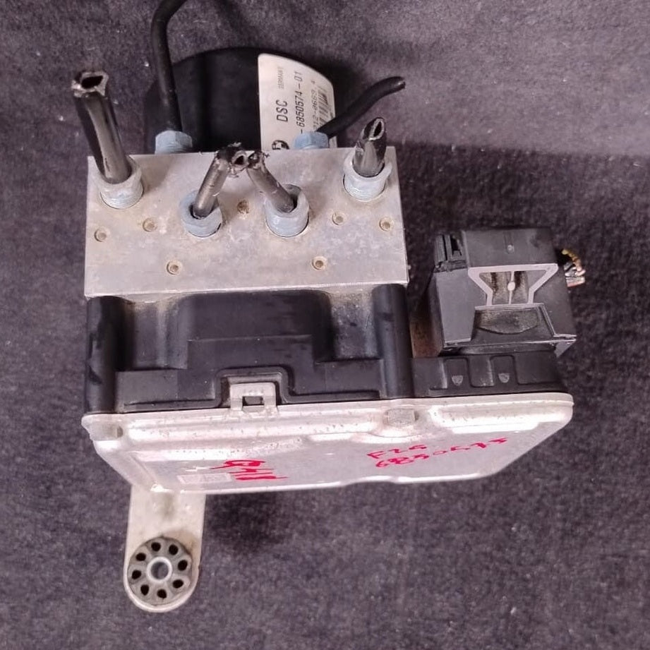 BMW X3 F25 Anti-lock Braking System Hydraulic Unit Master Block Genuine 6850574