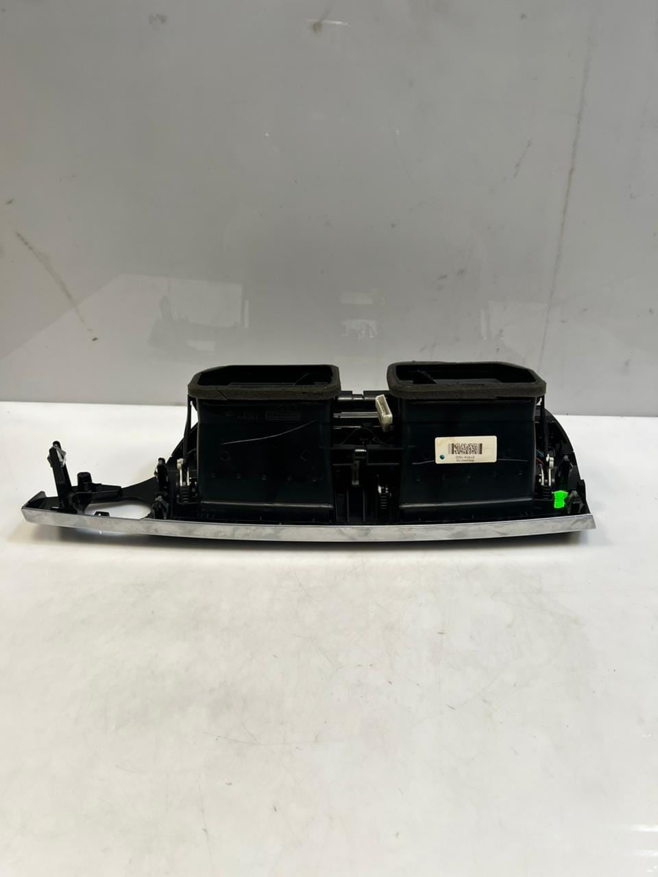 2016 BMW X3 F25 and X4 F26 Center Console Air GRILLE Vent 9303407 OEM