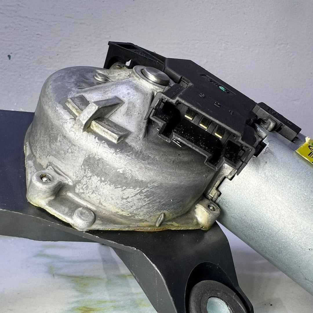 Mercedes Rear Window Wiper Motor A2518200042 ML W164 R-Class W251