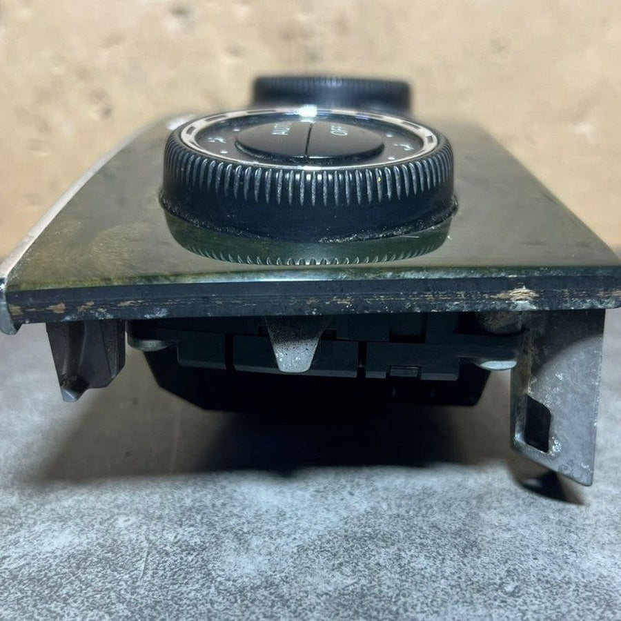 03-06 Mercedes W203 C-Class A/C Heater Climate Control Panel A203 8304385 OEM