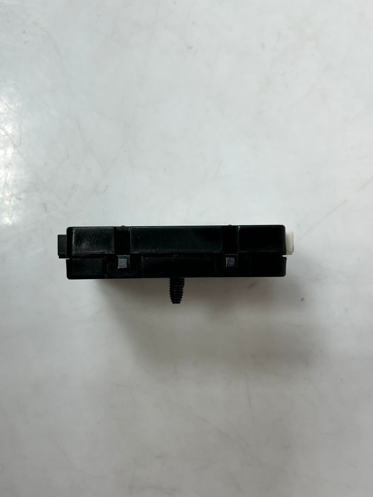 2011-2017 BMW X3 F25 Antenna Amplifier 9202996 OEM