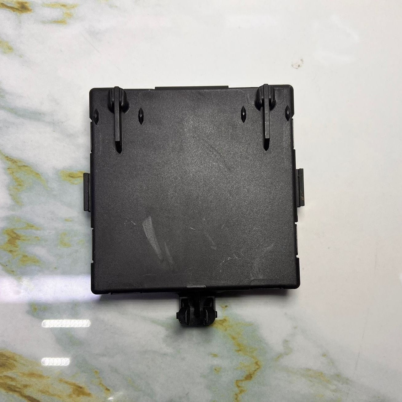 Mercedes-Benz Door Control Module Unit A 1669005504 M-Class W166