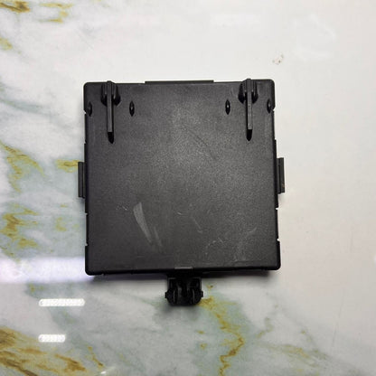Mercedes-Benz Door Control Module Unit A 1669005504 M-Class W166