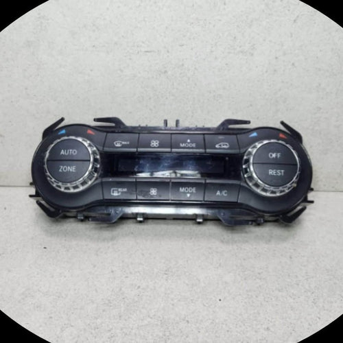 Mercedes-Benz A-Class W176 CLA GLA Climate Control Unit A2469008415 OEM