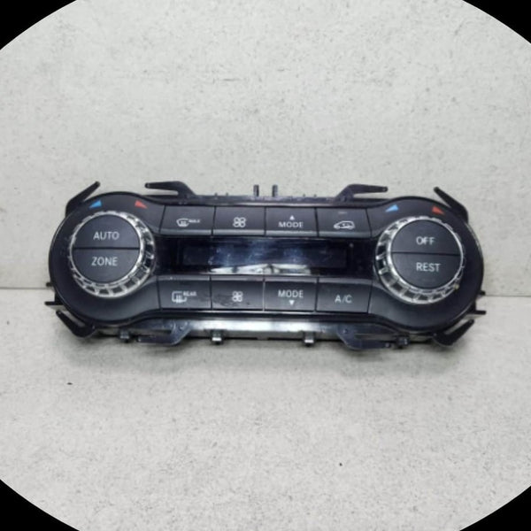 Mercedes-Benz A-Class W176 CLA GLA Climate Control Unit A2469008415 OEM