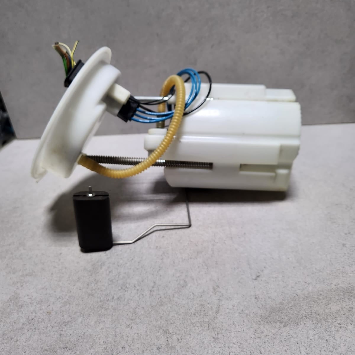 2019-2023 BMW 118i Fuel Pump 7300472 1-Series F40 2-Series F44 M235i 228i