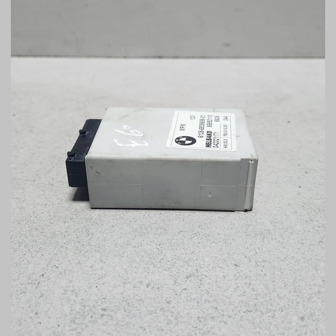 2004-2006 BMW 525i Micro Power Control Module 6939655 E60 E61 E63 E64