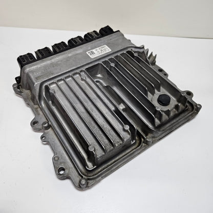 2014-2018 BMW F30 F31 320iX B48 xDrive Engine Control Unit DME 8674937 OEM