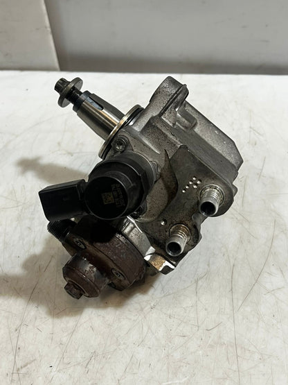 BMW  F10 F20 F21 F30 N47S1 High Pressure Fuel Injection Pump 7823456 0445010528