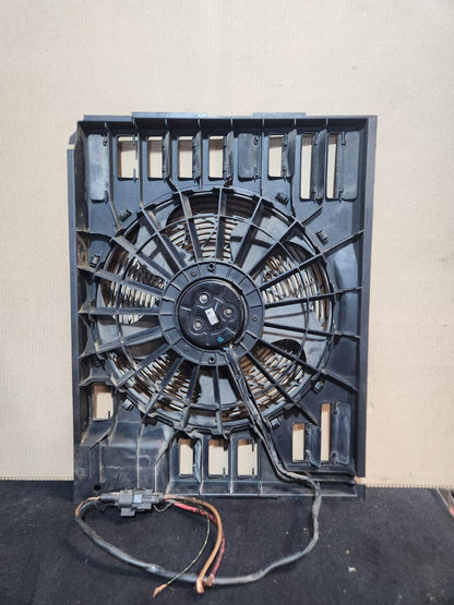 2002-2005 BMW 745i Radiator Cooling Fan Motor 6921925 745i 745Li 750i  E65 E66 