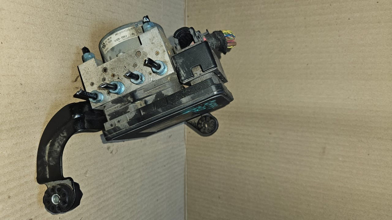 BMW 116I 2013 ABS PUMP ATE DSC F20 6868319 USED KM 110045