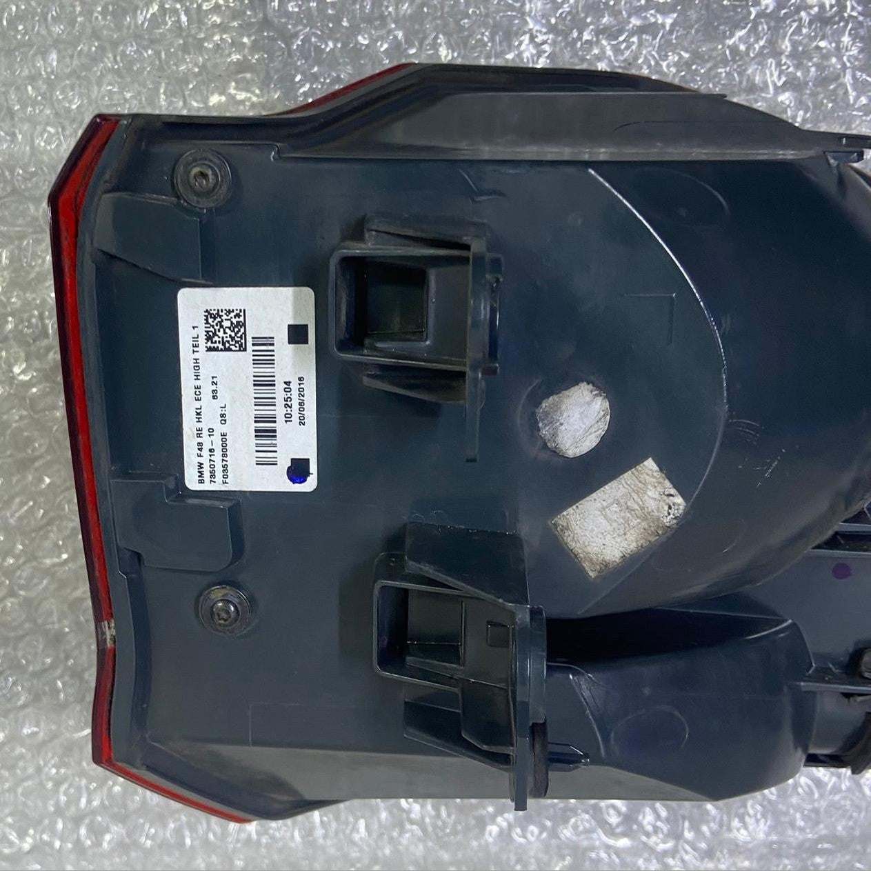 OEM BMW X1 F48 N/S RIGHT SIDE REAR TAIL LIGHT 7350716