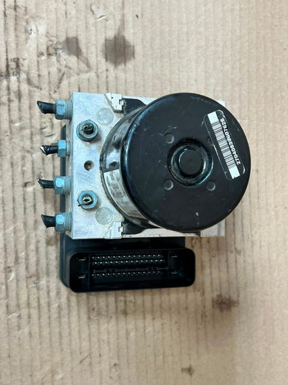 BMW 1 Series F20 F21 3 Series E90 E91 F30 ABS Pump Control Module 6857323 