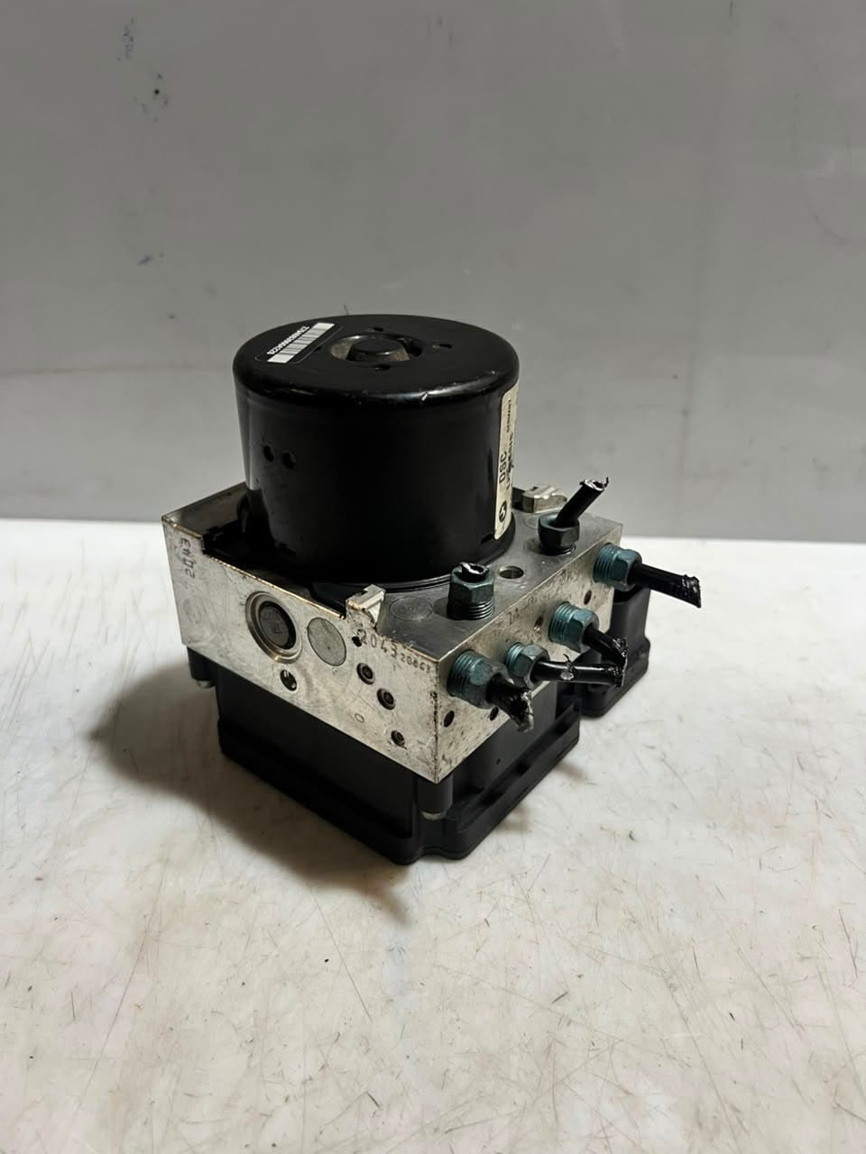 BMW F30 F31 F32 320I ABS Anti Lock Brake Pump Module 3451-6857323-01 OEM