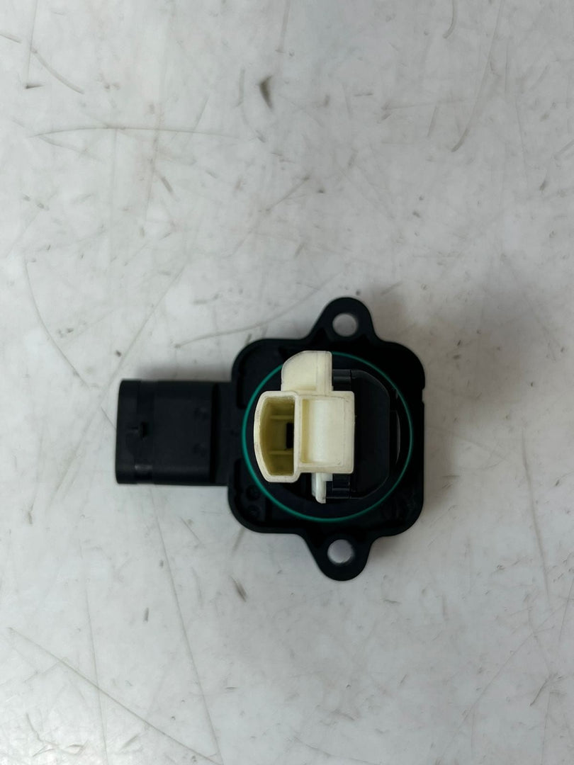 BMW F07 F10 F11 F18 F01 F25 E90 523i 528i 530i 535I Mass Air Flow Sensor 7593624