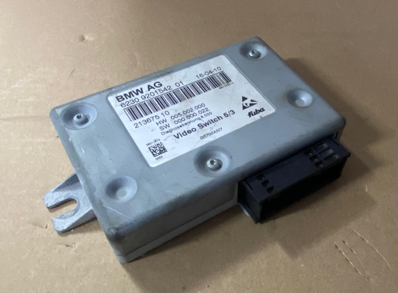 OEM BMW F01 F02 F04 F10 F11 TV VIDEO SWITCH CONTROL UNIT MODULE 9201542