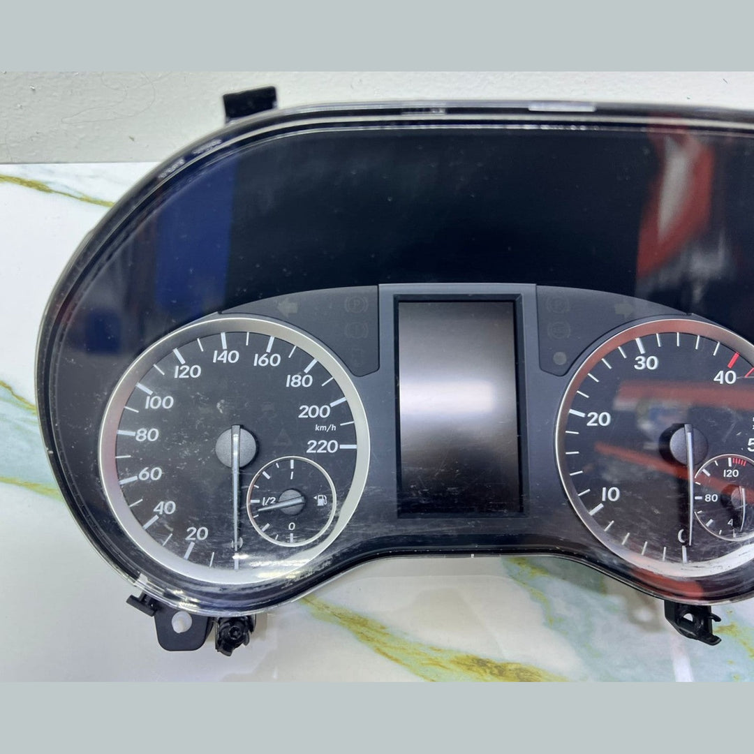 13-16 Mercedes-Benz W447 Vito Instrument Cluster Speedometer A447 9006808 OEM