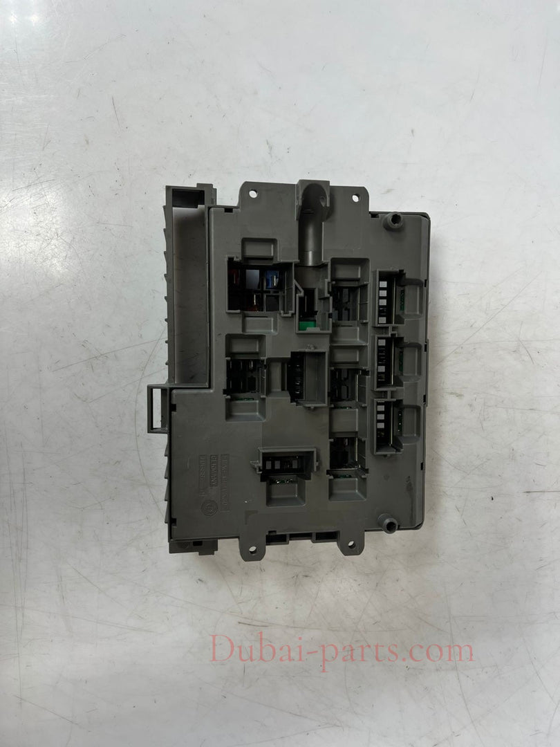 2007-2013 BMW 328i E90 E91 E92 E84 Front Power Distribution Fuse Box 9119444 OEM