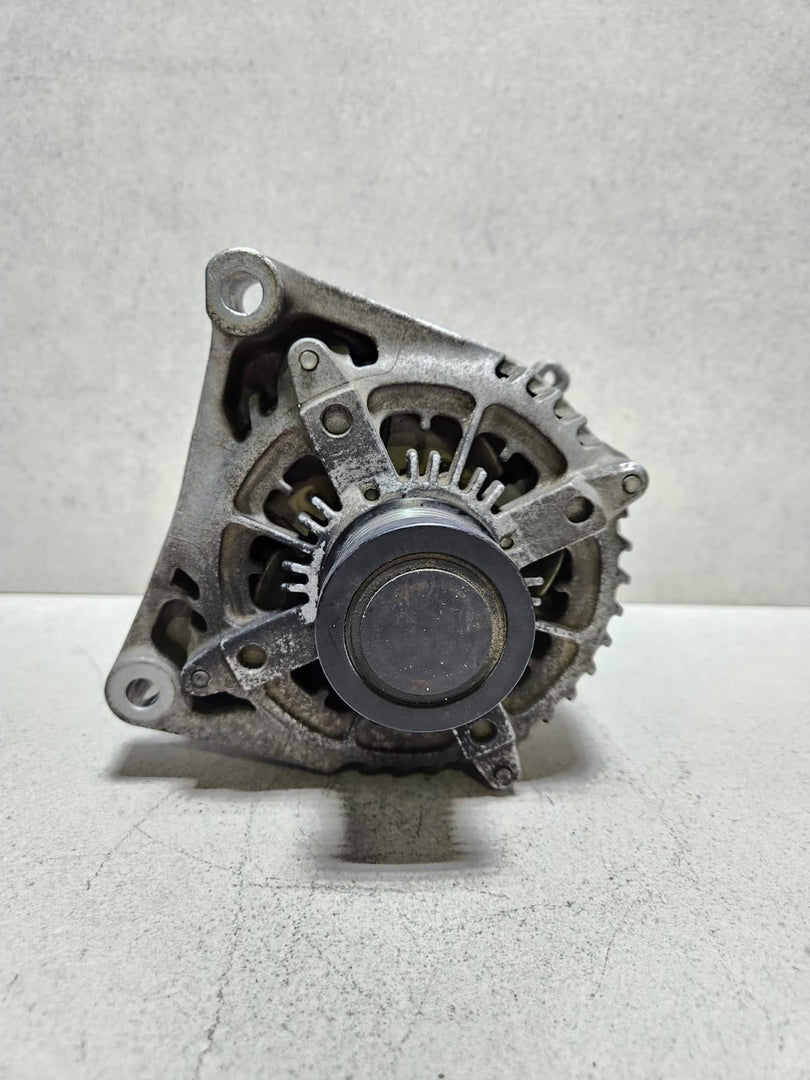 2014-2016 BMW 520i Alternator 7605478 F10 F11 F20 E84 320i 520i 528i series