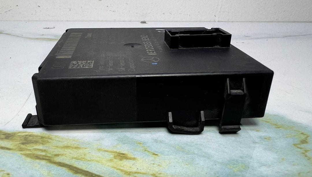 2007-2013 Mercedes-Benz W221 S-Class Gateway Control Module A221 5407045 OEM