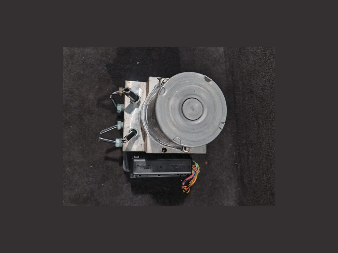 BMW 5 Series F10 F11 Anti lock Braking System DSC Module Hydraulic Unit 6868335
