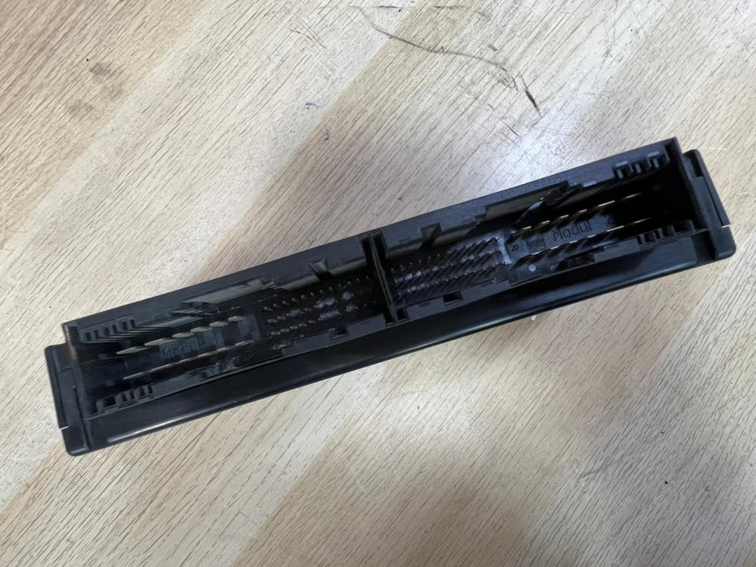 BMW Body Gateway Control Module 9118729 5 Series E60.