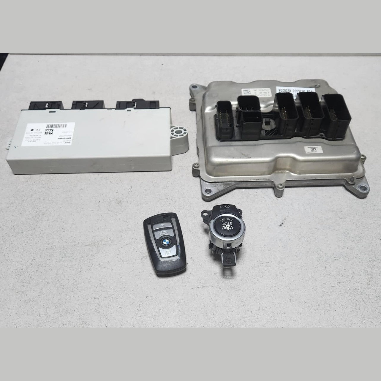 2014-16 BMW 220i Engine Control Unit DME 8664661 F23 F30 F32 320i 420i with N20