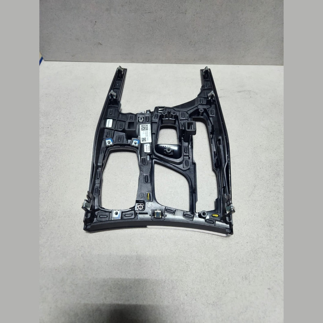 2018-2023 BMW 530e Centre Console Trim Cover 8071702 G30 G31 G32