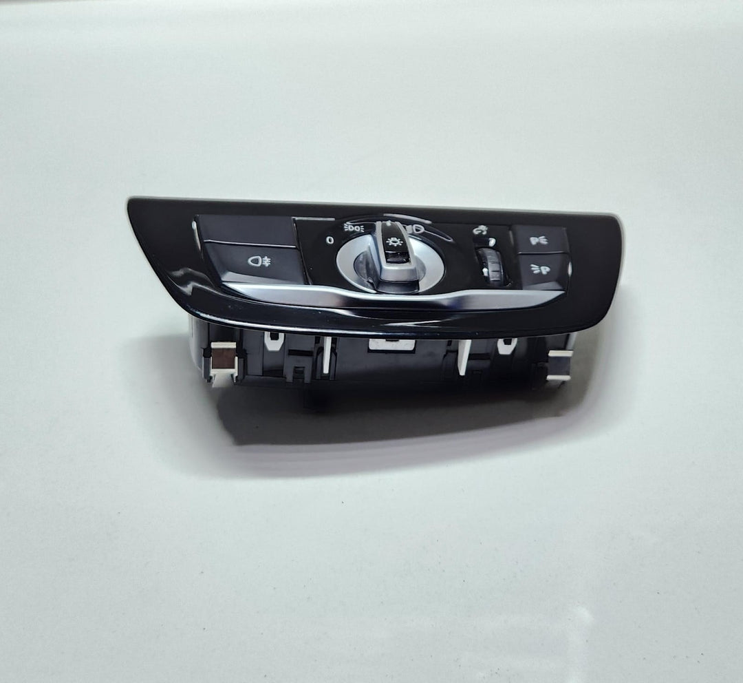 2019 BMW 530i Headlight Control Switch Panel 9472969 5 Series G30 and G31 OEM