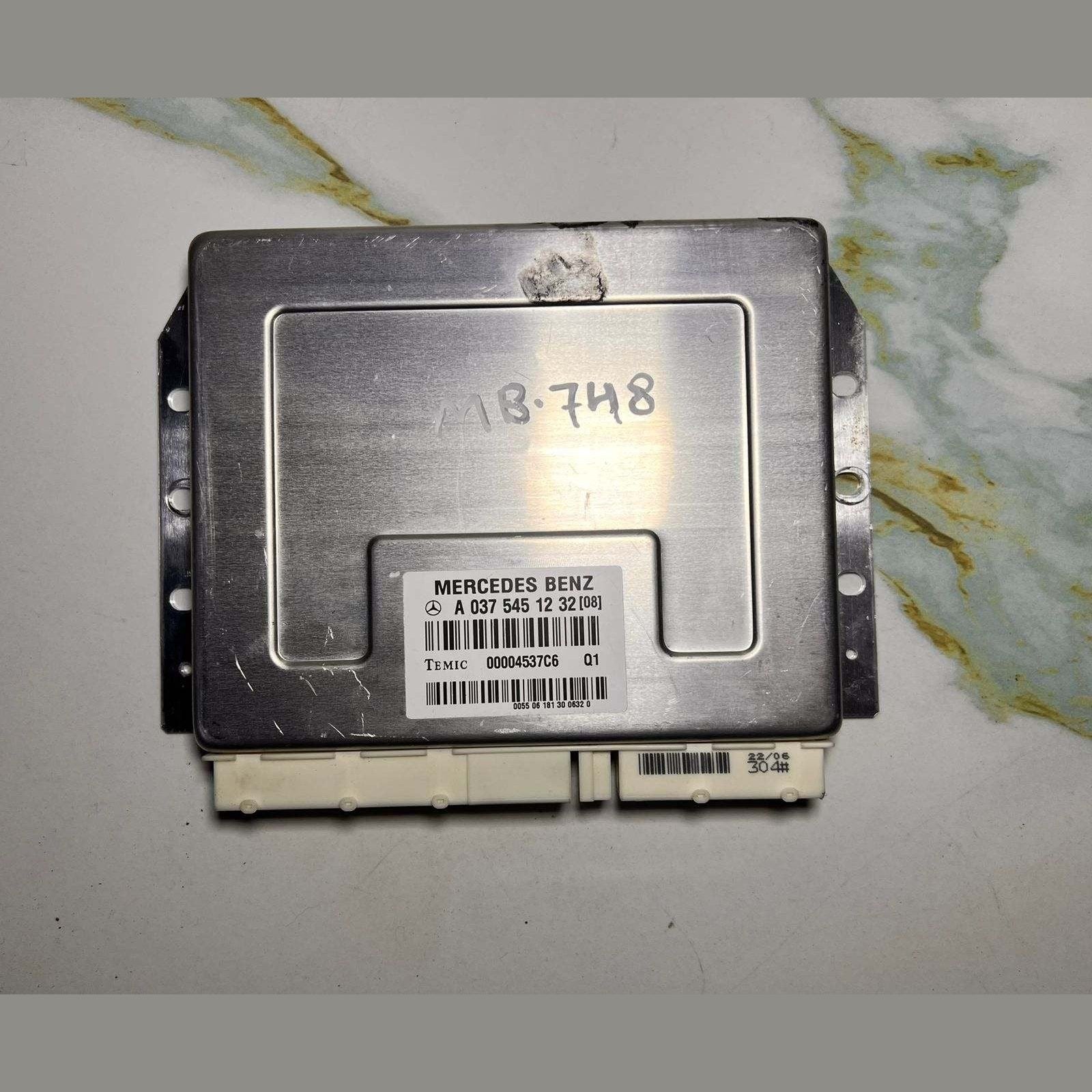 2007 Mercedes-Benz E350 Control Unit A 037 545 12 32