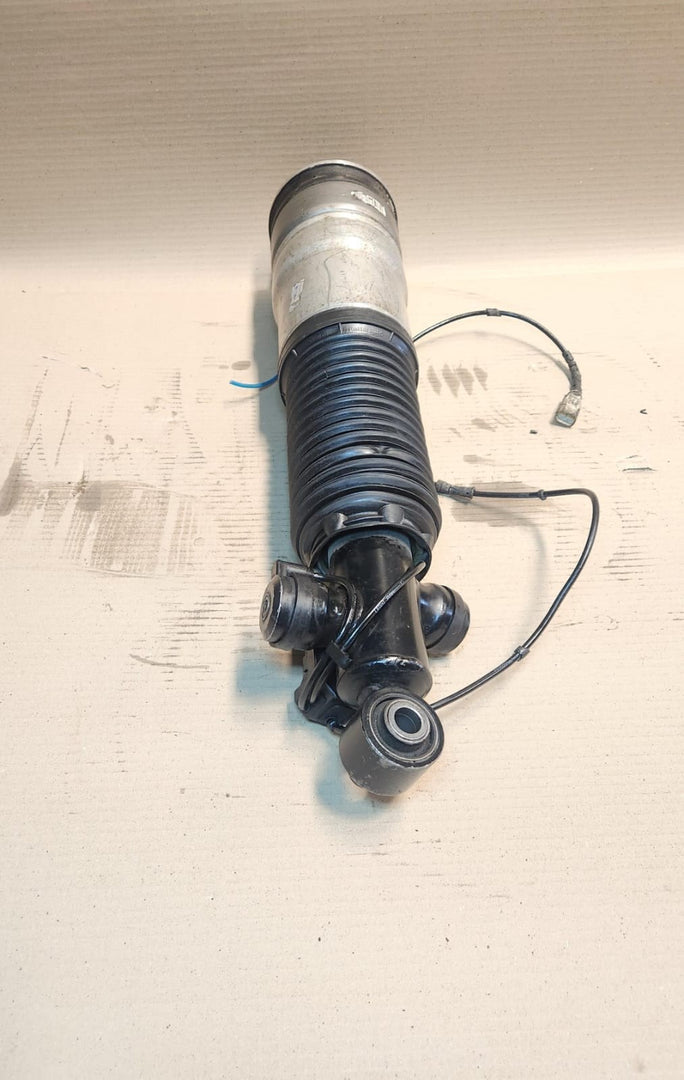 2013-15 BMW 740i 7 Seri F01 F02 F03 F04 Rear Left Air Suspension Strut 6858811 