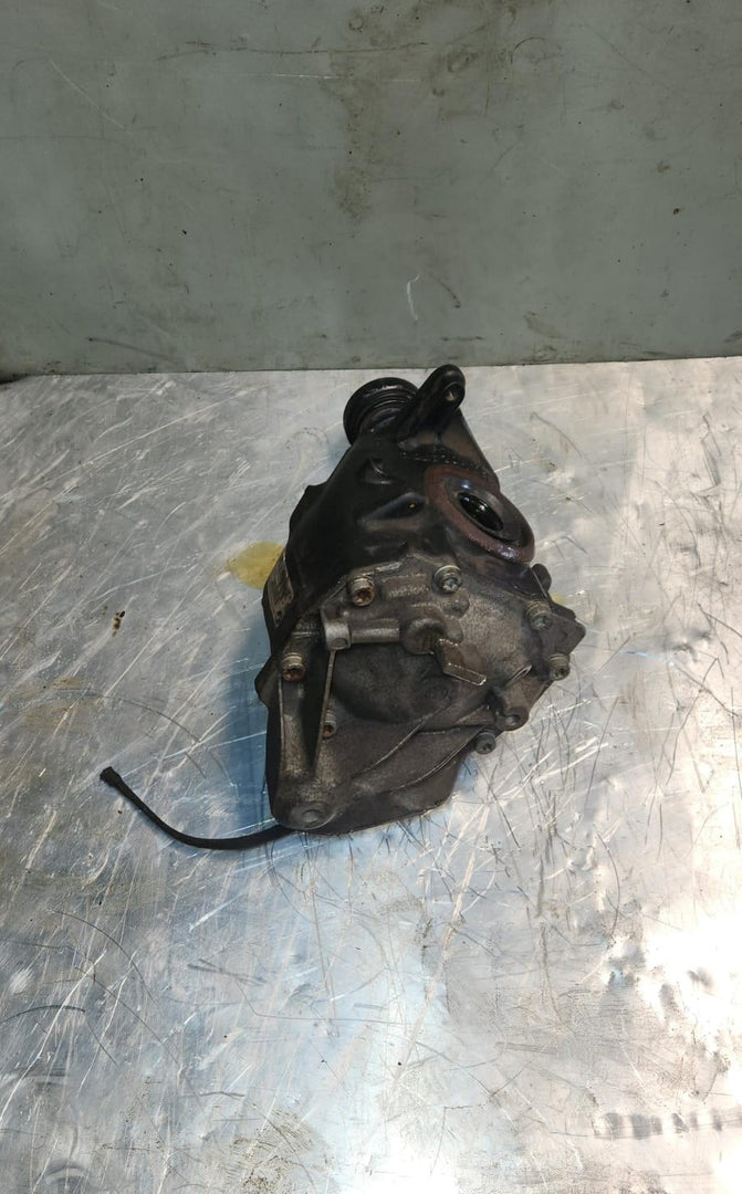 2016-2018 BMW 330e Rear Differential 7624780 3ser F30 F31 330E 320D 188LW I=2,93