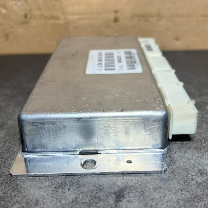 08-12 Mercedes W204 C-Class Air Airmatic Suspension Control Module A204 9009900