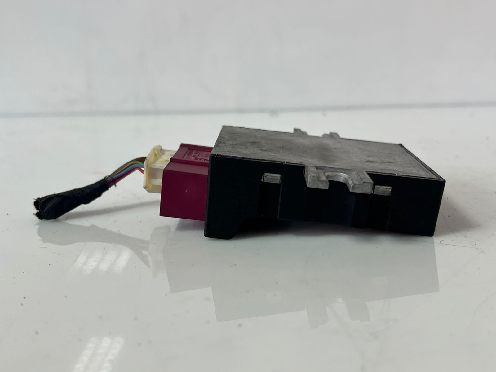 2015-2018 BMW X4 xDrive28i Fuel Pump Control Module 7426095 OEM