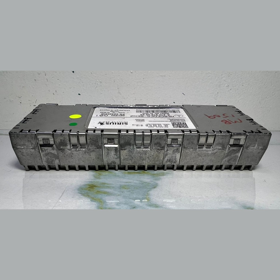 2011-2013 Mercedes-Benz C250 Satellite Radio Receiver Control Module A2128705689