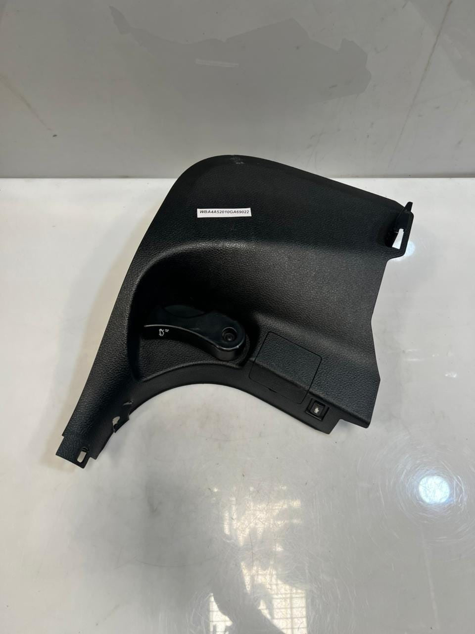 BMW 3' 4' F30 F31 F34 F32 Front Right Lateral Trim Panel Cover 7291092 OEM