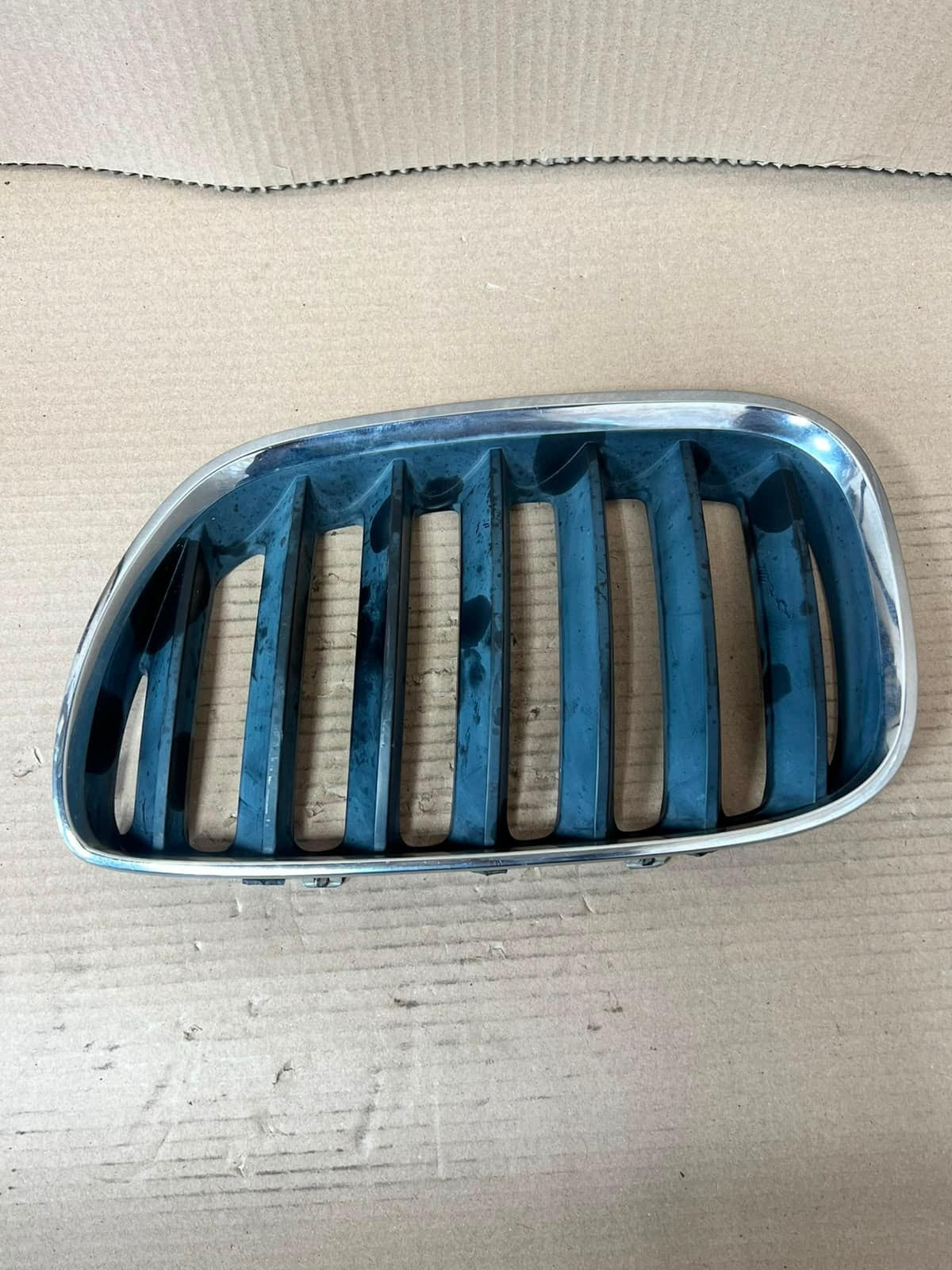 2004-2006 BMW X5 E53 BONNET Front Grille Kidney Left 7124815 OEM