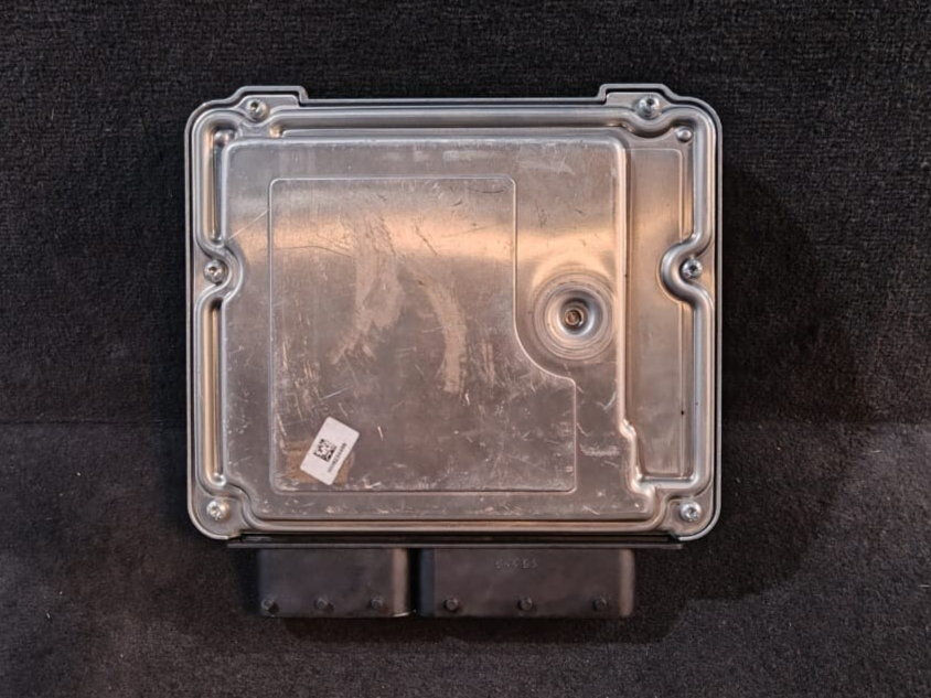 BMW 320d DIESEL N47N F30 F32 F34 F36 2013 ENGINE CONTROL DDE ECU ONLY 8573259