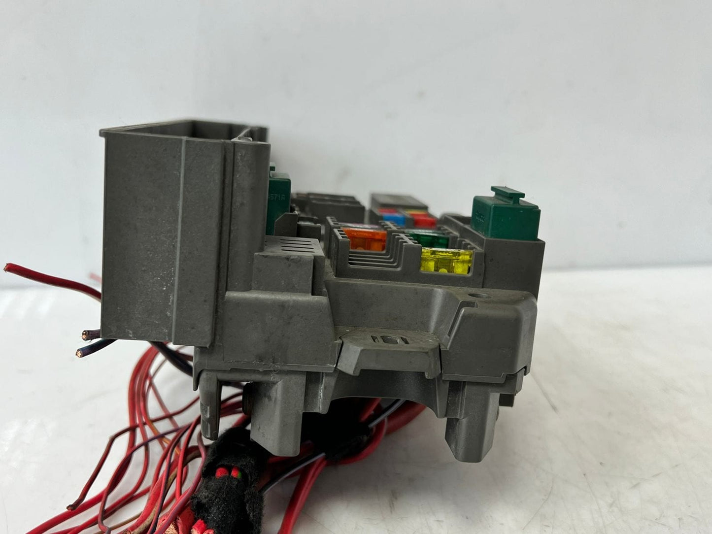 2007-2013 BMW X5 E70 and X6 E71 E72 Power Distribution Fuse Box 6976384 OEM 