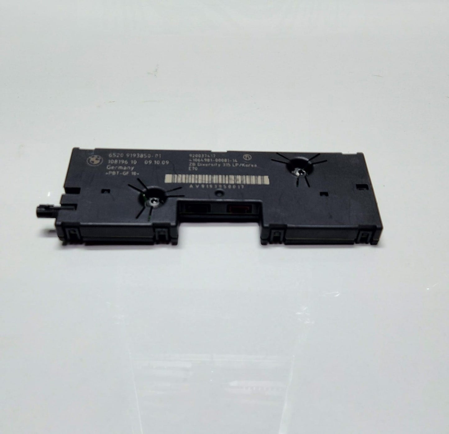 2008 BMW X5 Antenna Amplifier Diversity 65209193850 X5 E70 and E70 LCI OEM