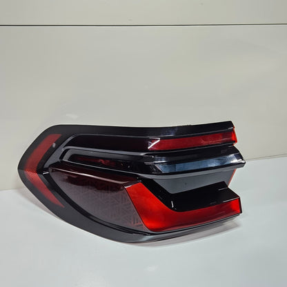 2021-2023 BMW X7 G07 Rear Left side Taillight 9881353 OEM