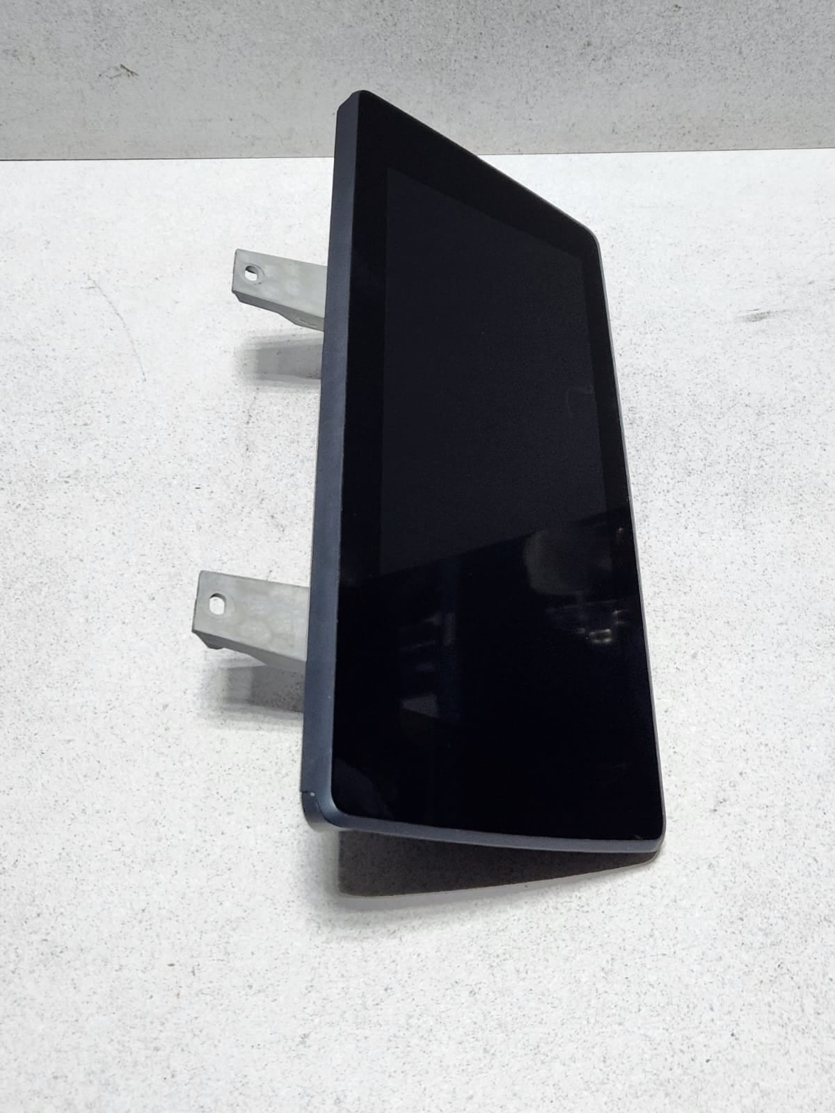 2020-2023 BMW 530i Central Display Screen 9825936 5 Series G30 G31 MGU 
