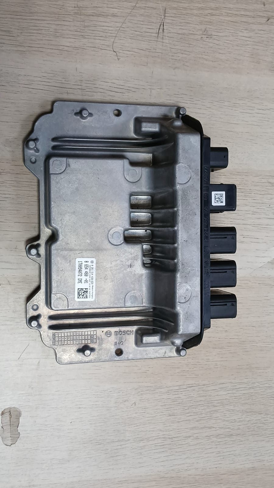 BMW Engine Control Unit 8654460 BOSCH 0261S14439 B38 F45 F46 F55