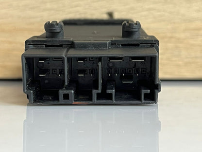 2016-2019 BMW 750i Rear Heated Seat Control Module 9381022