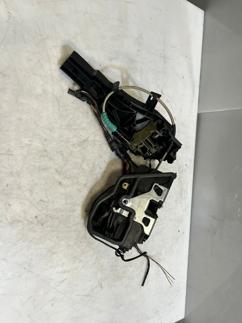 2007-2013 BMW X6 E71 Front Right SIDE Door Lock Actuator 7318416 OEM