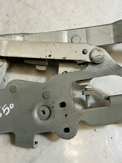 2011-2016 BMW 528i 5 Series F10 F11 6' F12 F13 M5 M6 Bonnet Hood Hinge 7249888 