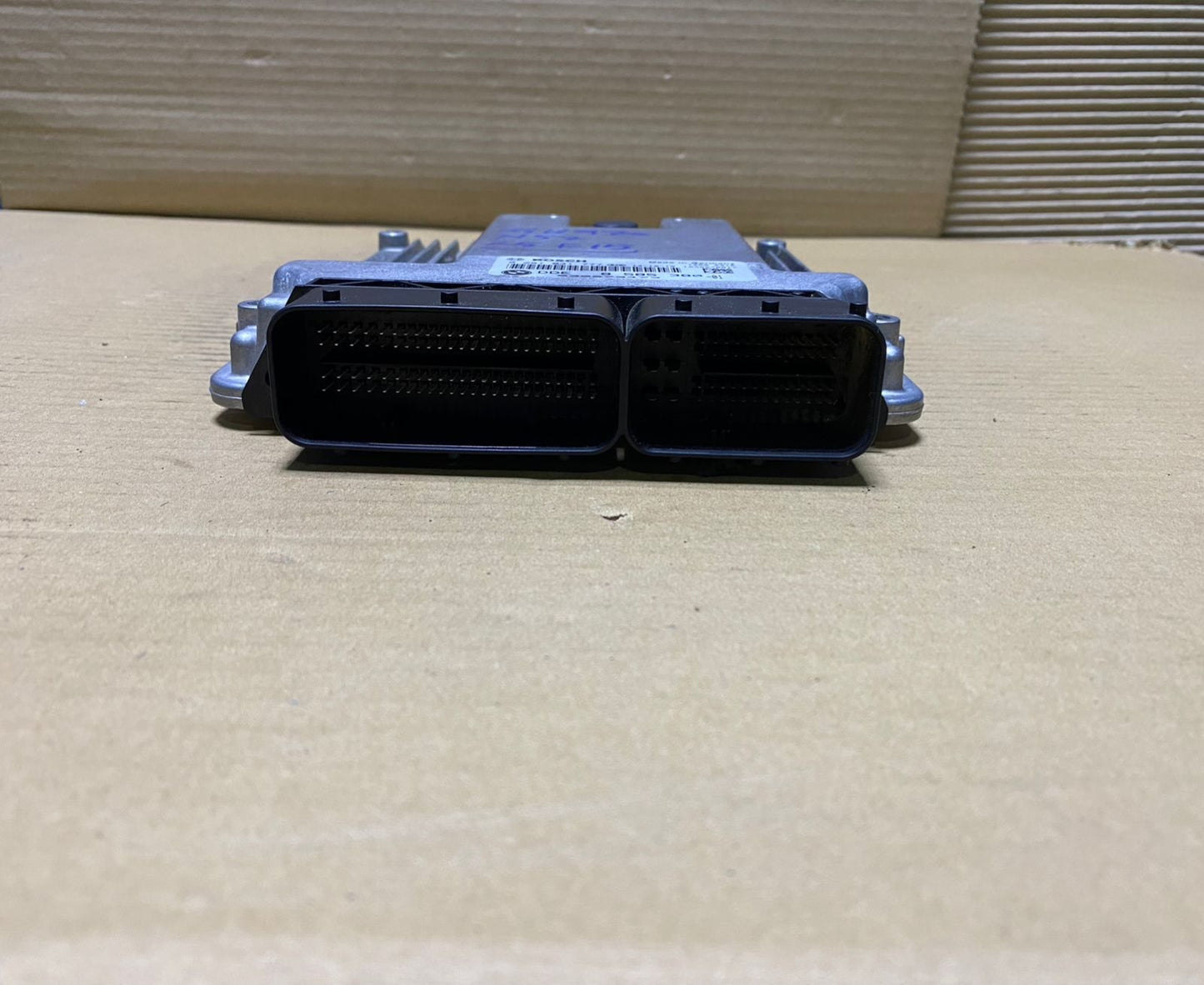 2014-2018 BMW X5 F15 F30 330d F32 430d F34 diesel Engine Control Unit 8585380 