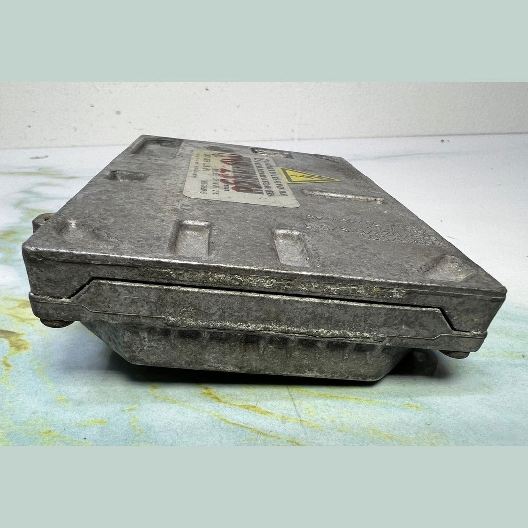 2007-2010 Mercedes CL550 Xenon Headlight Control Unit Ballast A2168203585 W216