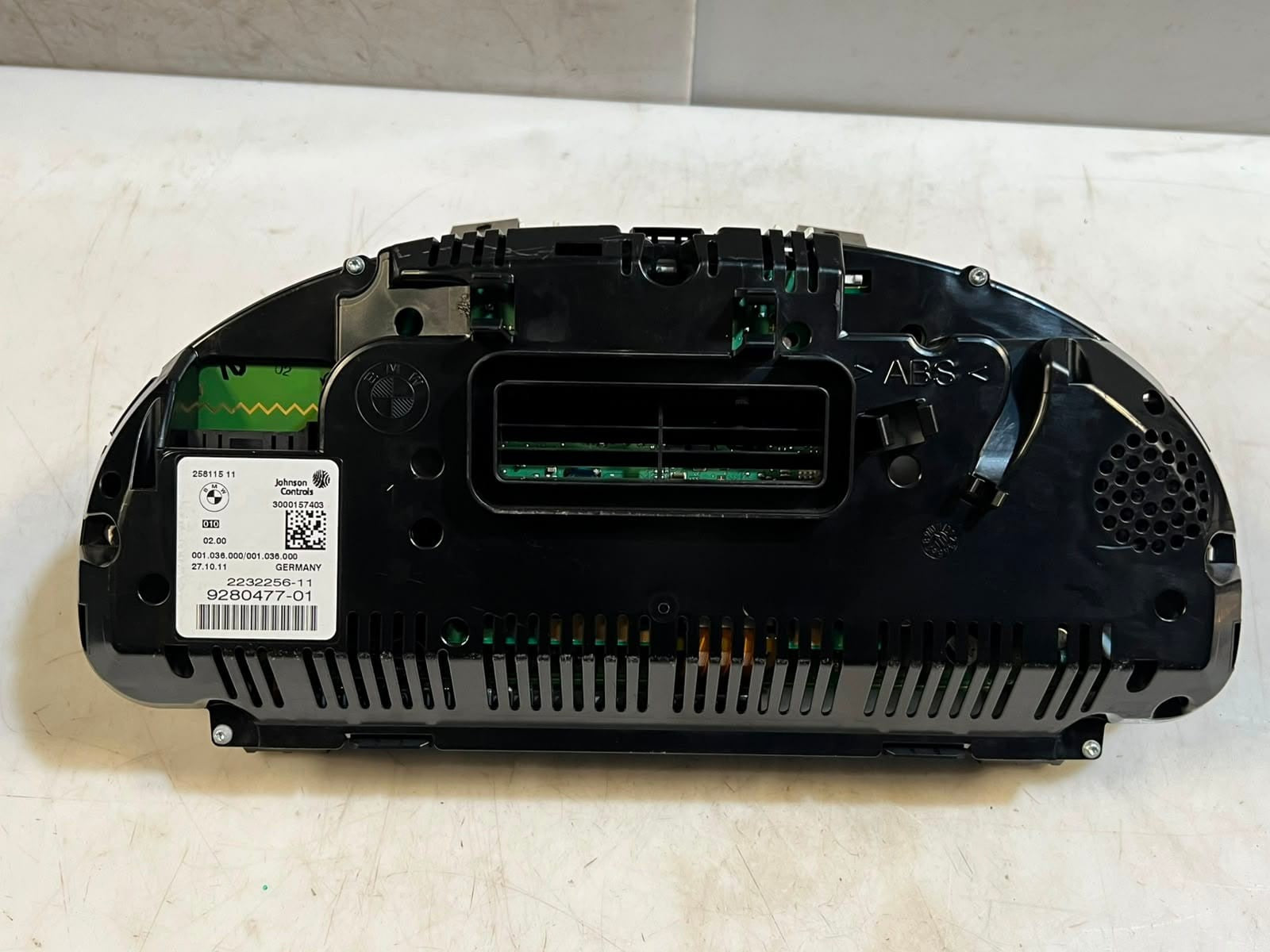 2010-2013 BMW 5 Series F10 F11 520i 523i SPEEDOMETER Instrument Cluster 9280477