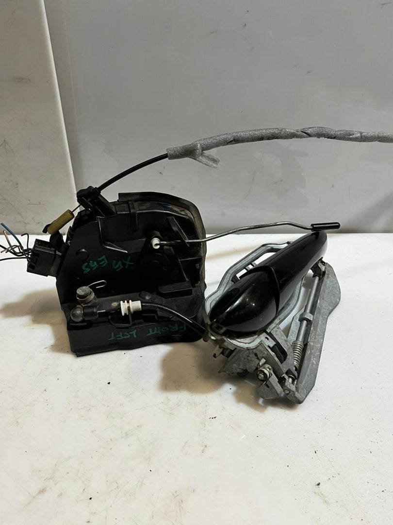 2000-2006 BMW X5 E53 FRONT LEFT Door Lock Actuator 8402539 OEM